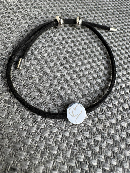 Personalisiertes Armband mit Gravur  Wunschname Armband Damen  Geschenk für Freundin, Mama, Schwester  Individuelles Schmuck Geschenk