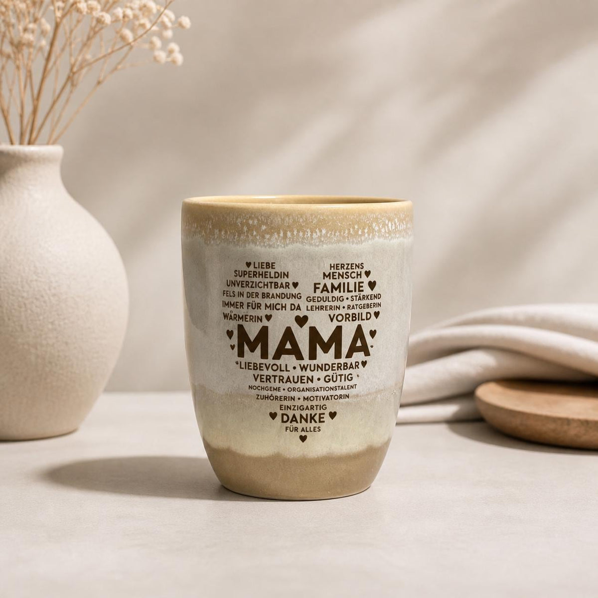 Personalisierte Tasse mit Gravur Namen | Geschenk für Mama | Geburtstagsgeschenk Frau | individuelle Keramiktasse